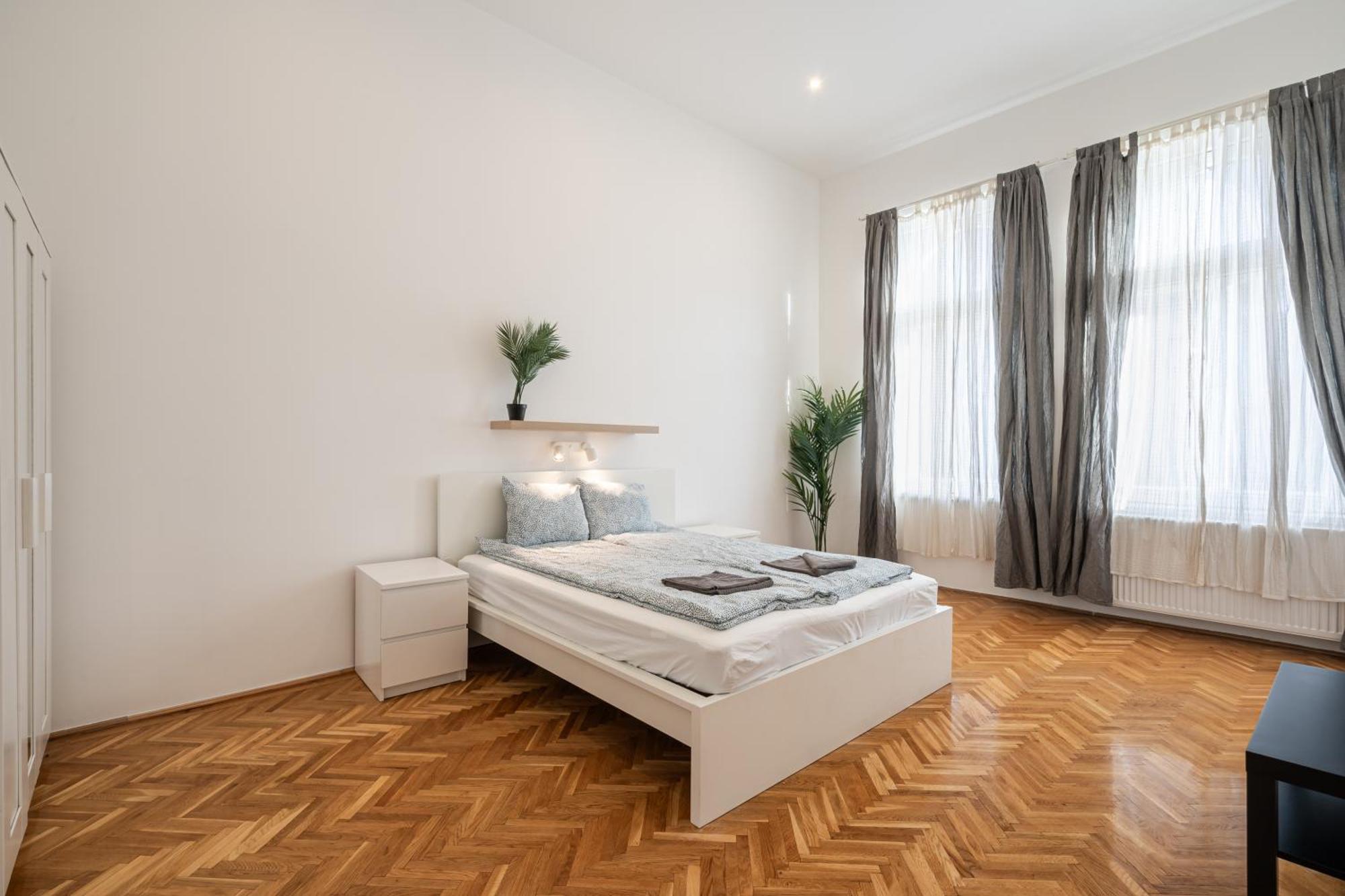 Luxurious Downtown Family Suite Budapest Exterior foto