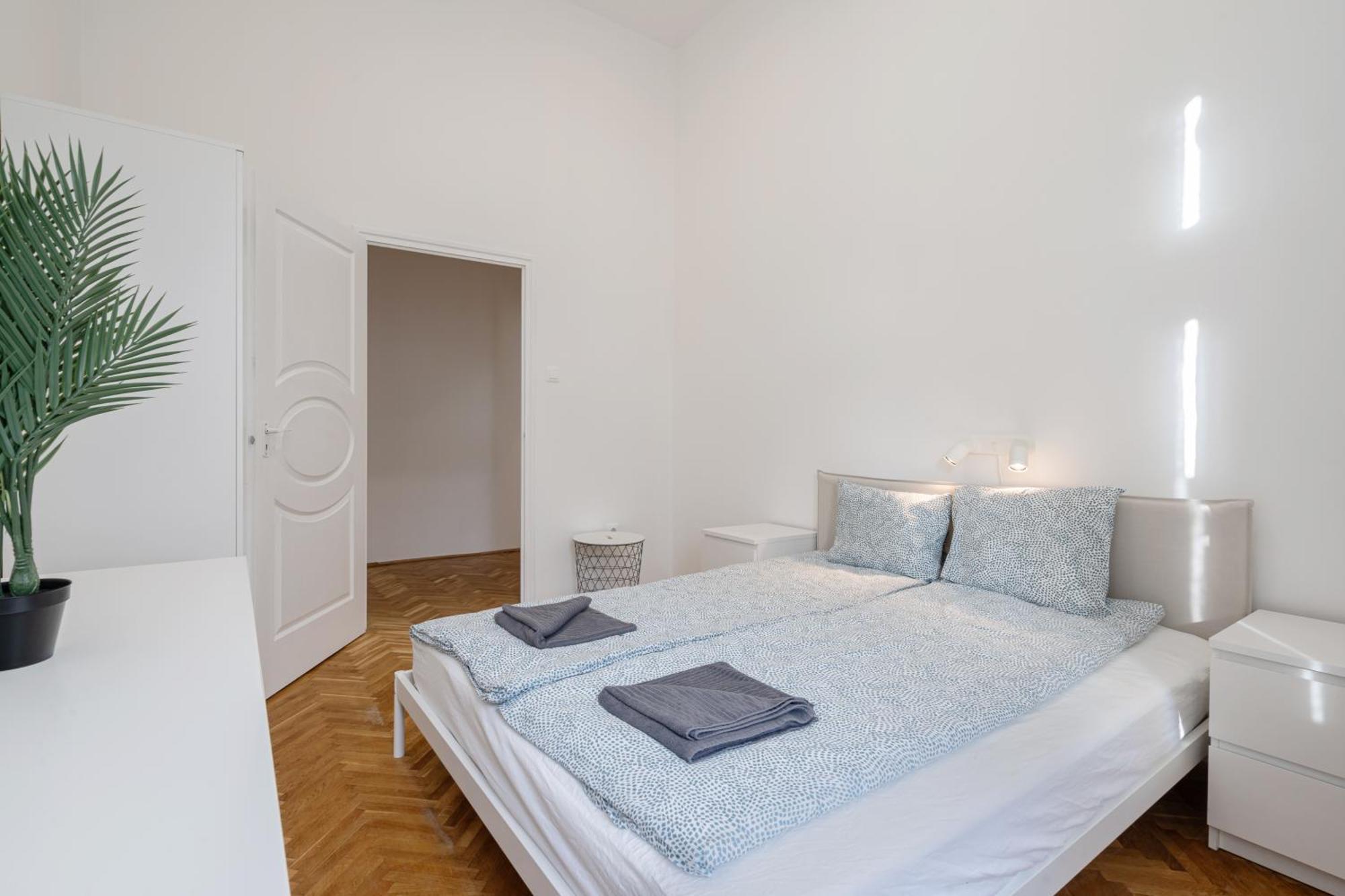 Luxurious Downtown Family Suite Budapest Exterior foto