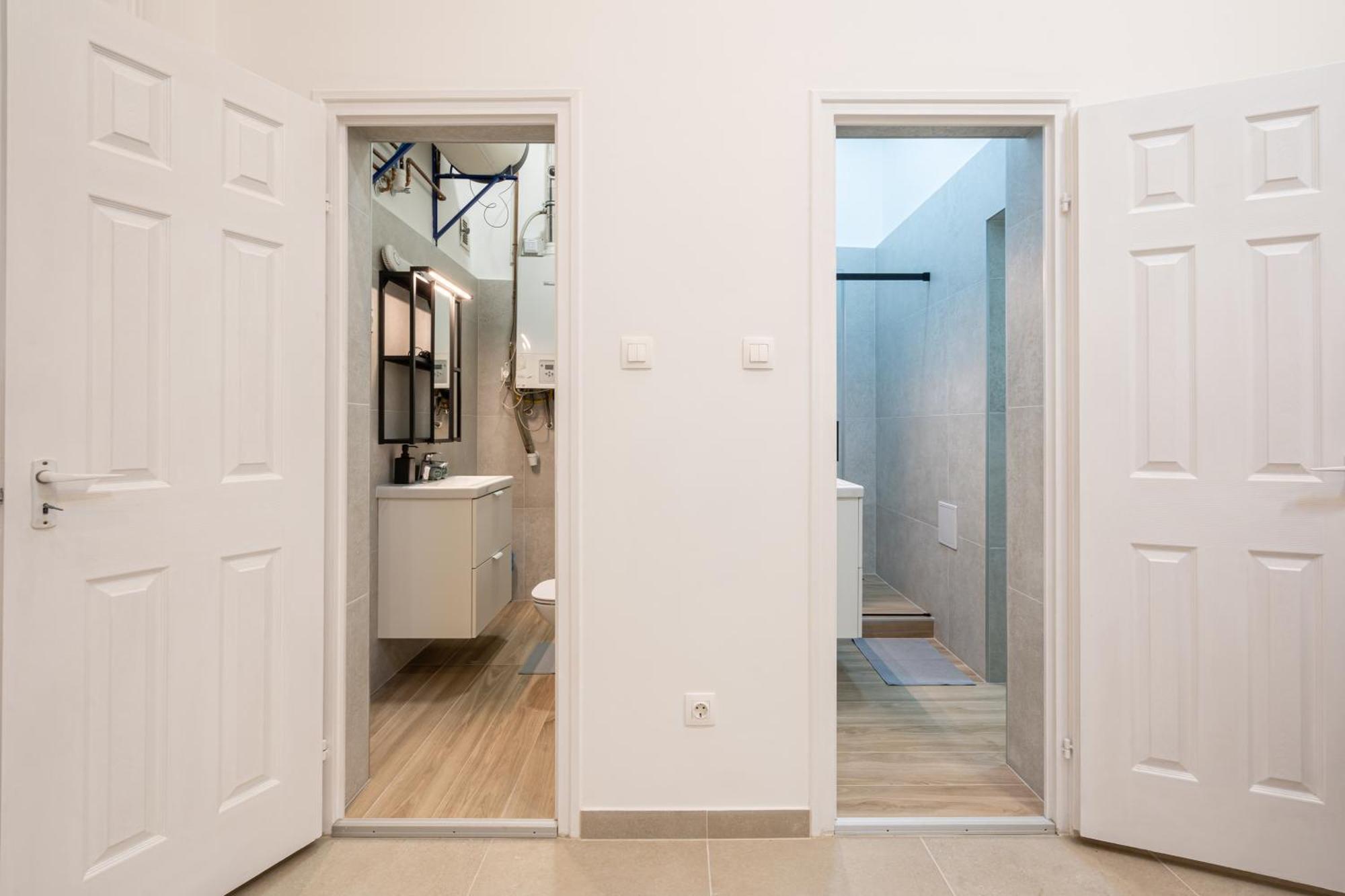 Luxurious Downtown Family Suite Budapest Exterior foto